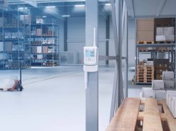 Alternative view of testo Saveris Base V3.0 ve testo UltraRange ağ geçidi için iletişim modülü